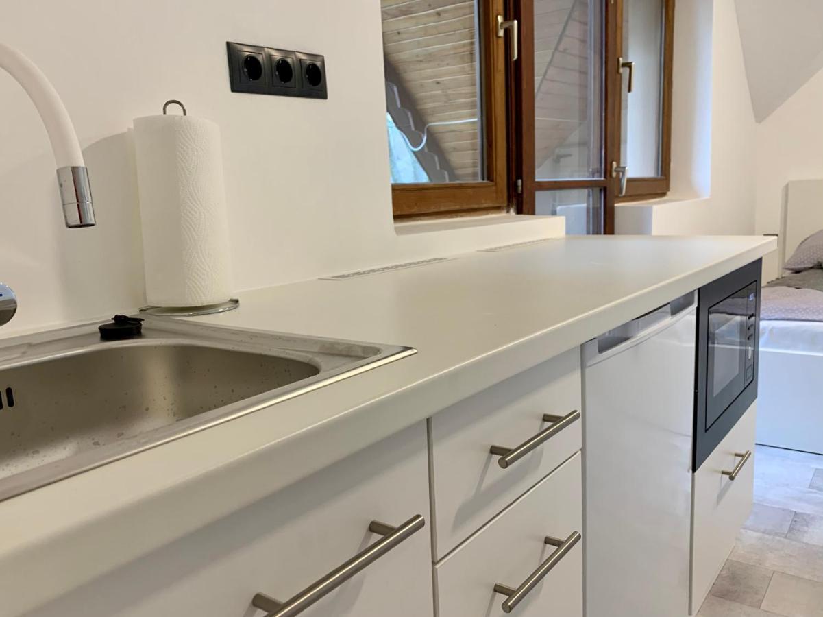 Var-Lak Apartman Eger Zewnętrze zdjęcie