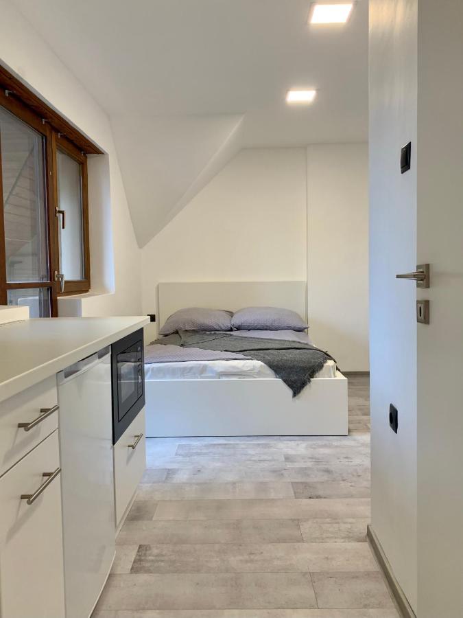 Var-Lak Apartman Eger Zewnętrze zdjęcie