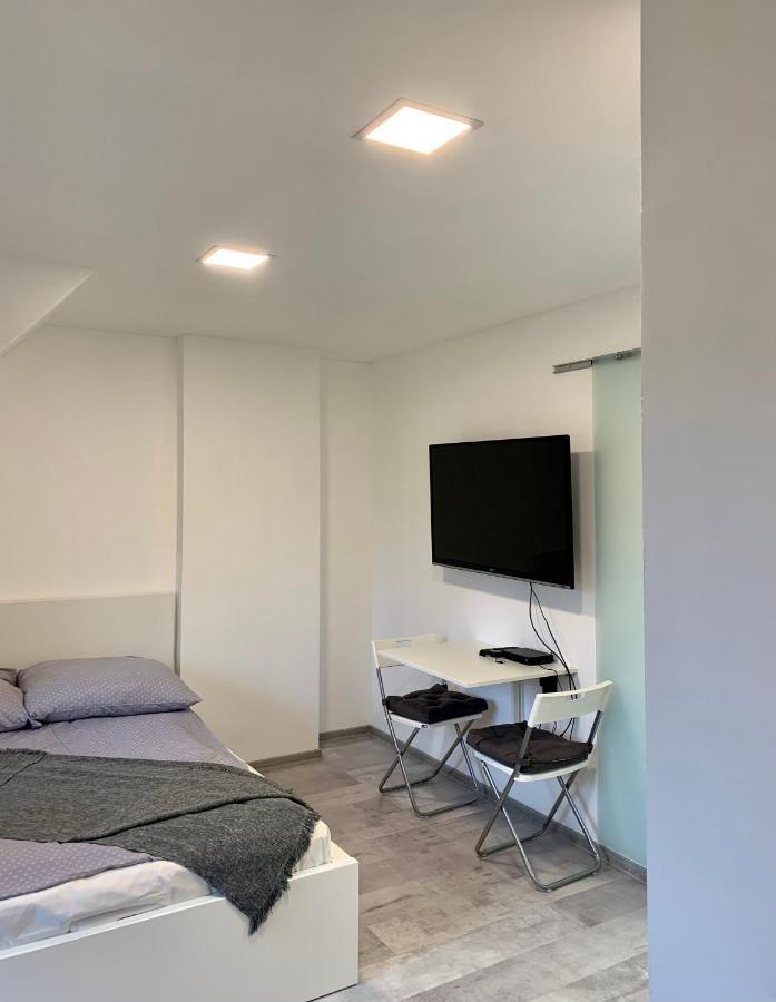 Var-Lak Apartman Eger Zewnętrze zdjęcie